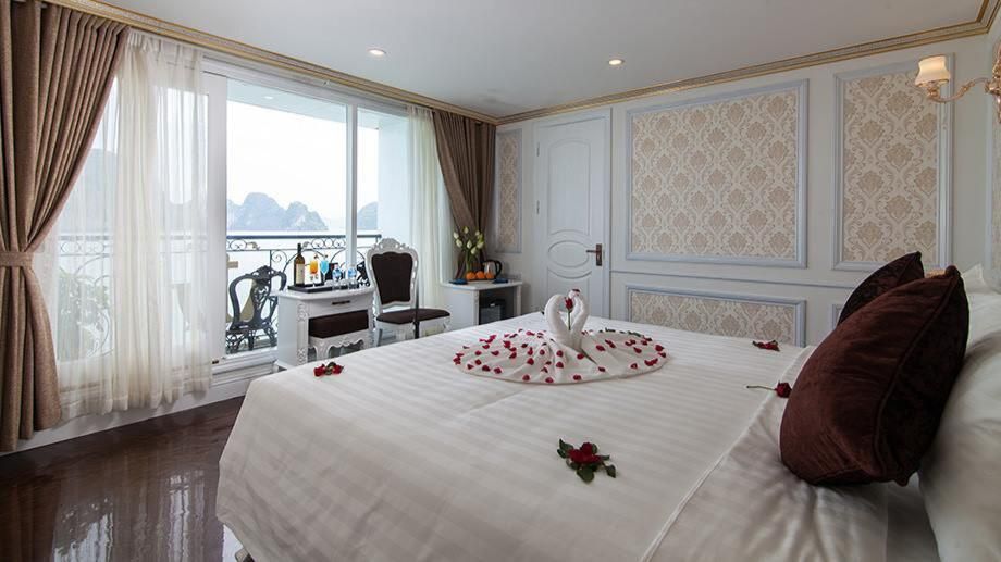 AQUAMARINE cruise Halong Bay Senior Suite Cabin