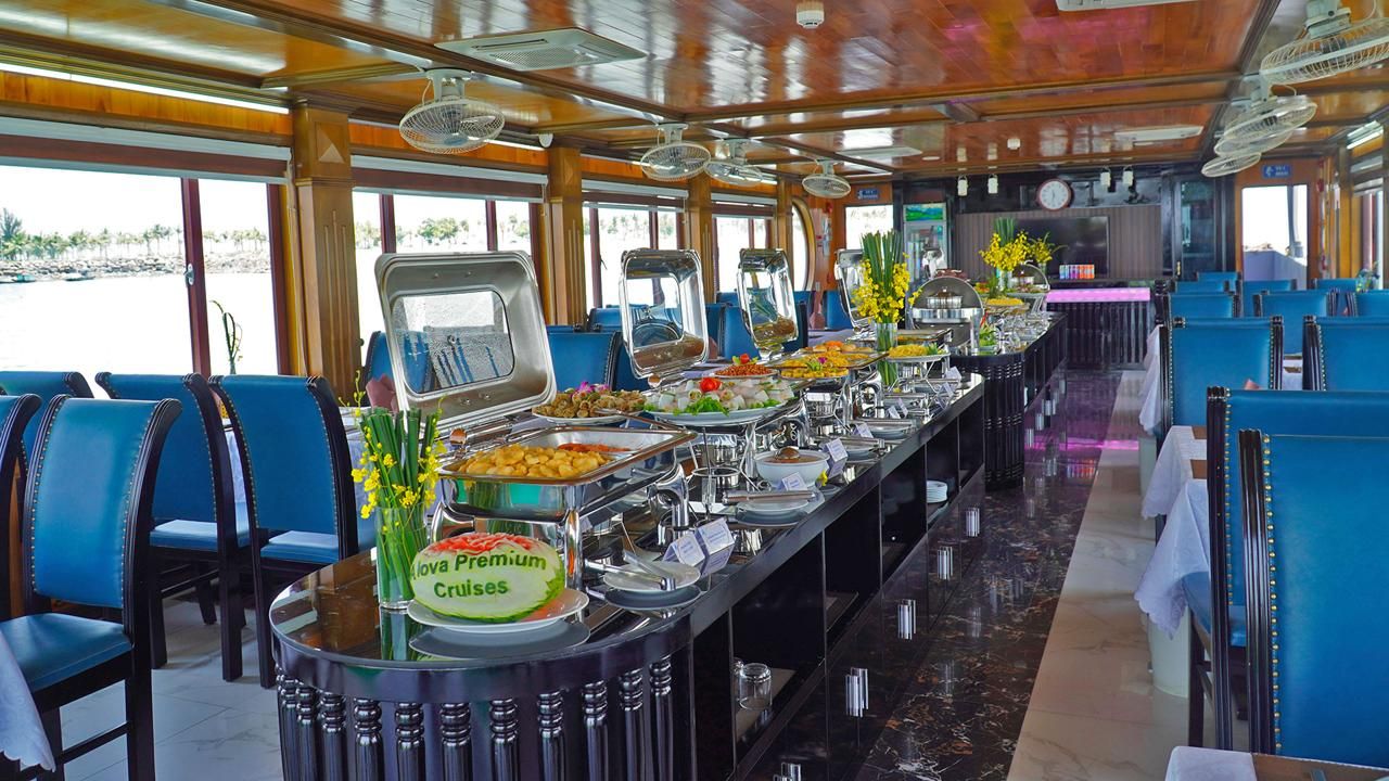 Alova Day Cruise in Halong Bay Vietnam