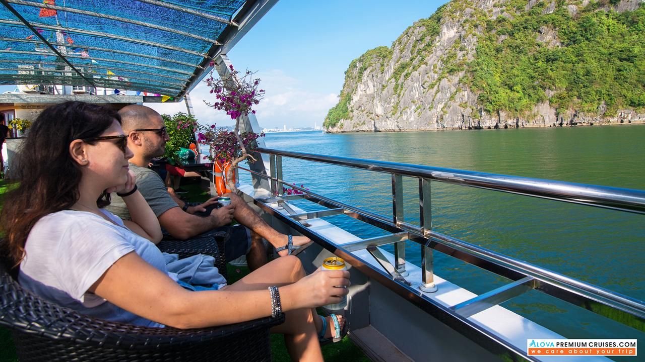 Alova Day Cruise in Halong Bay Vietnam