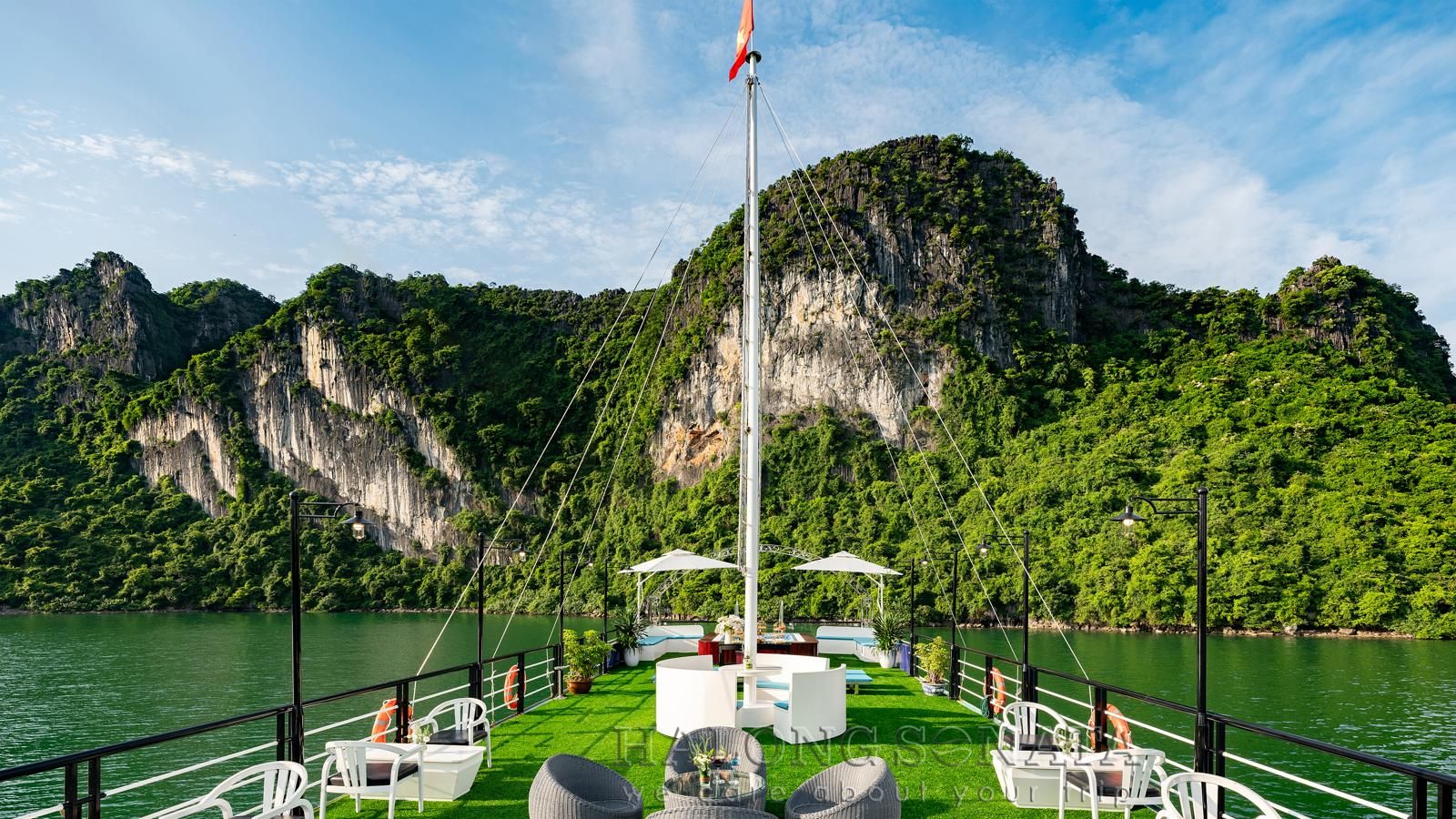 Sonata Day Cruise Halong Bay, Vietnam