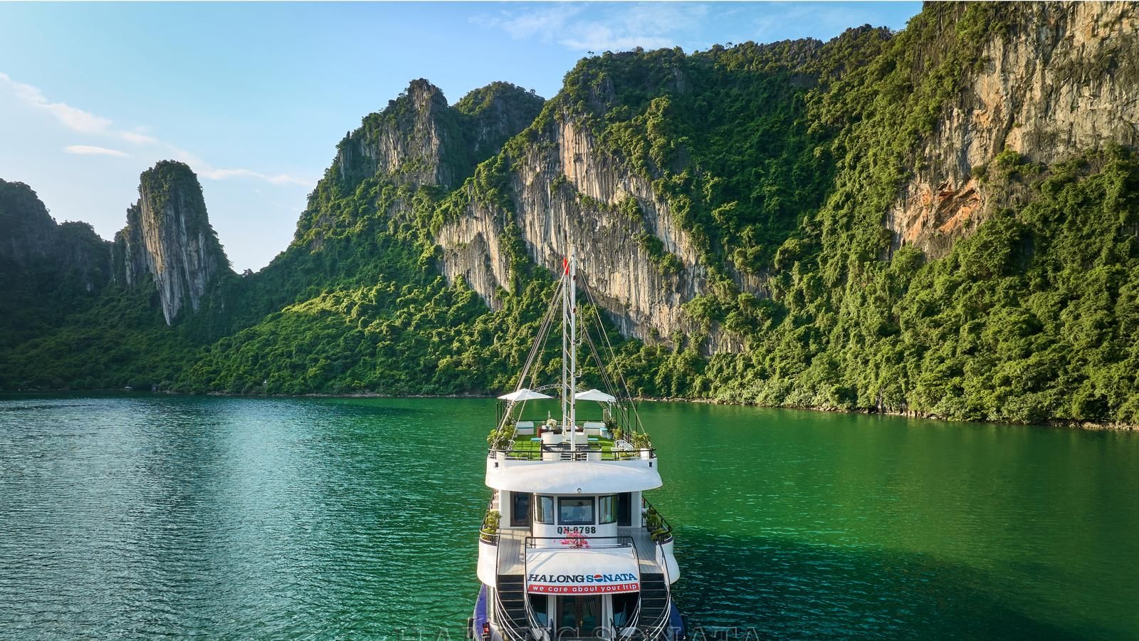 Sonata Day Cruise Halong Bay, Vietnam