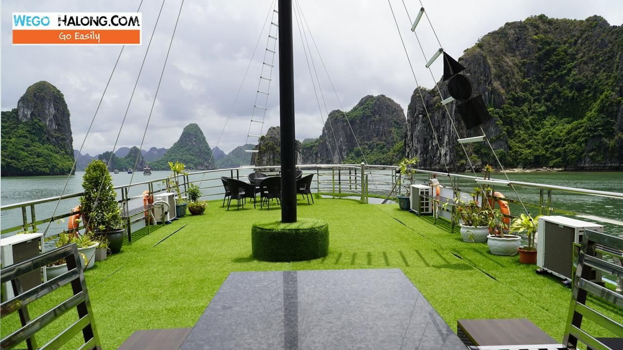 Wego Halong Bay day cruise