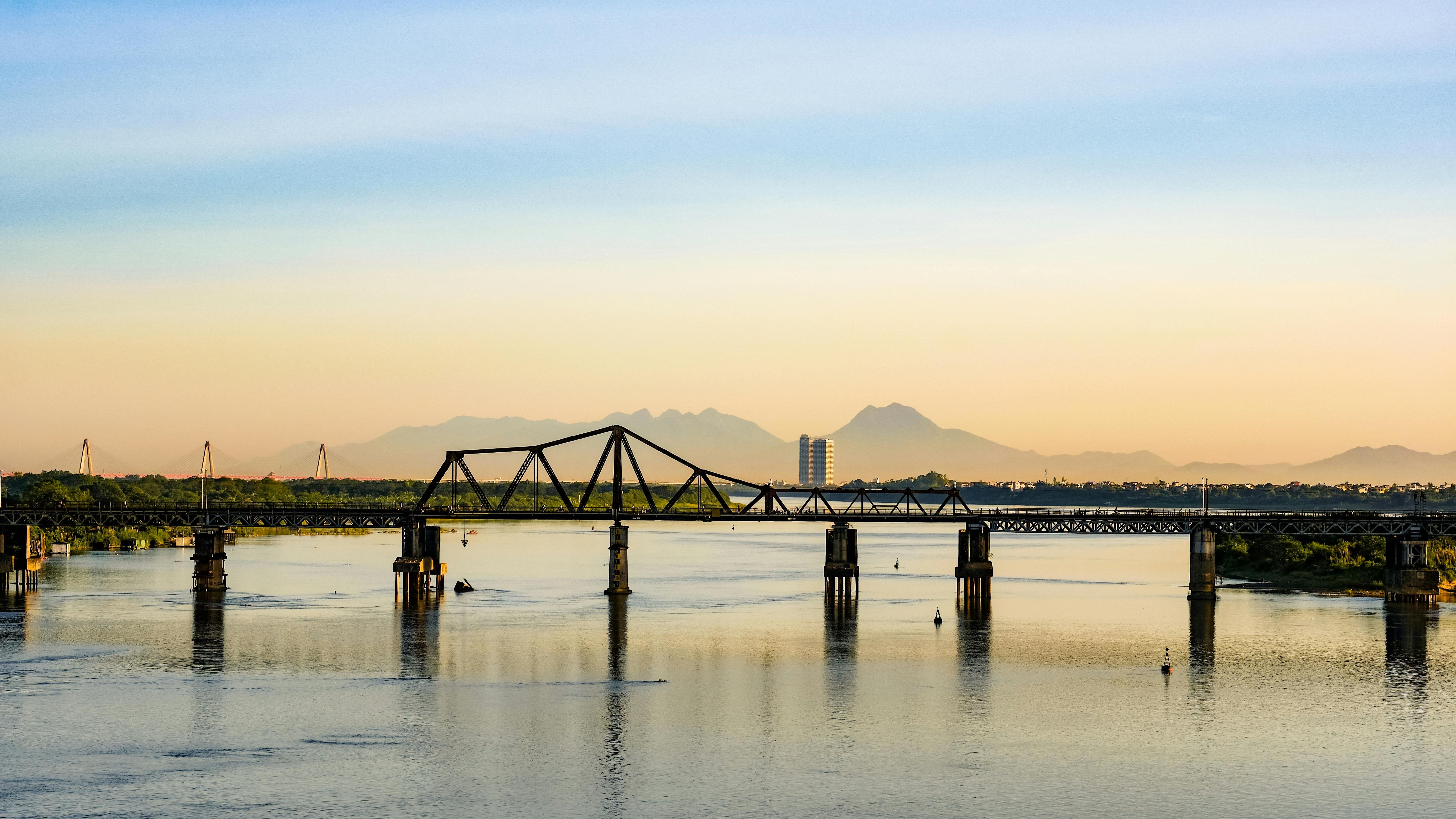 Hanoi Bridges