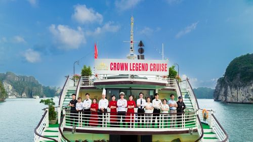 CROWN LEGEND CRUISE halong