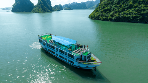 halong_Lotus_cruise.jpg