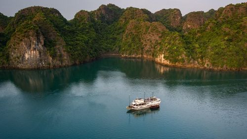 Garden Bay Cruise - Halong Bay - Vietnam