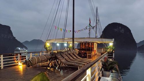 Le Journey Halong Bay Cruise 4 star