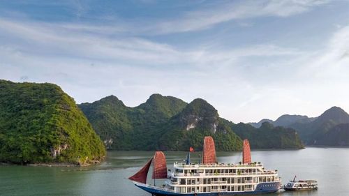 Verdure Lotus Luxury in Halong Bay