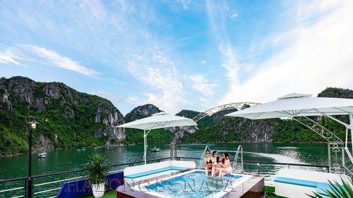 Sonata Day Cruise Halong Bay, Vietnam