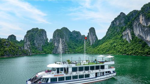 Sonata Day Cruise Halong Bay, Vietnam