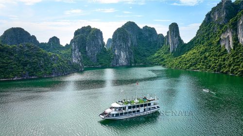 Sonata Day Cruise Halong Bay, Vietnam