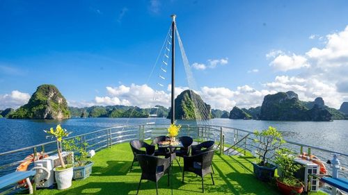 Wego Halong Bay day cruise